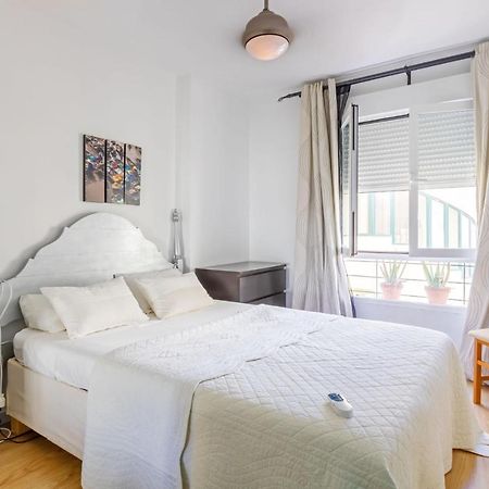 Colours Apartment And Garage Historical Center 4 Pax إشبيلية المظهر الخارجي الصورة
