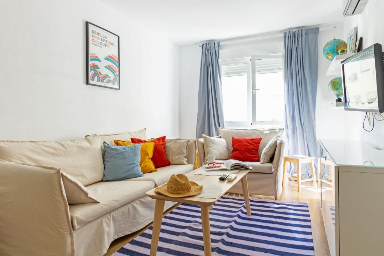 Colours Apartment And Garage Historical Center 4 Pax إشبيلية المظهر الخارجي الصورة
