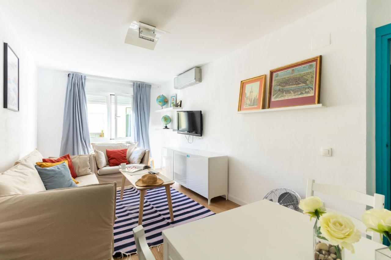 Colours Apartment And Garage Historical Center 4 Pax إشبيلية المظهر الخارجي الصورة