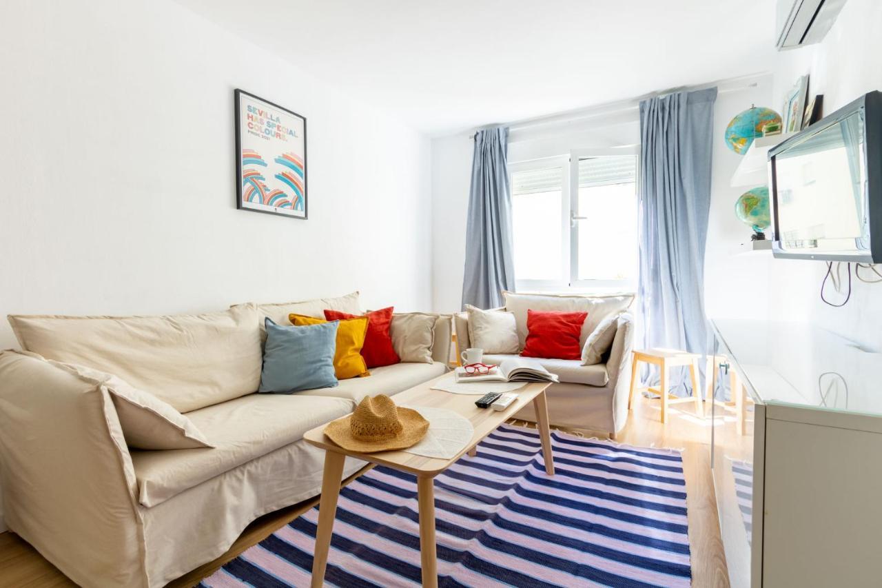 Colours Apartment And Garage Historical Center 4 Pax إشبيلية المظهر الخارجي الصورة