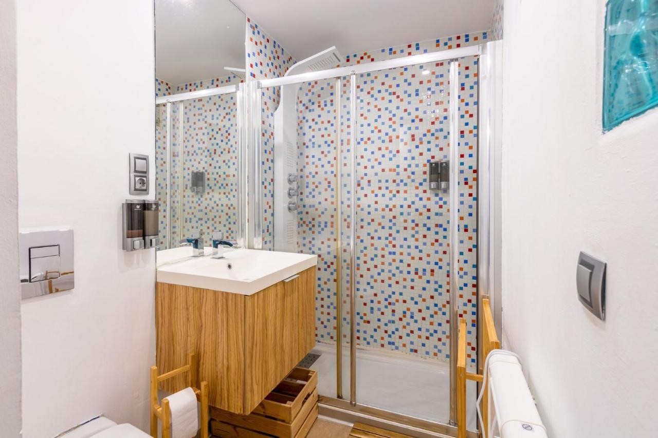 Colours Apartment And Garage Historical Center 4 Pax إشبيلية المظهر الخارجي الصورة