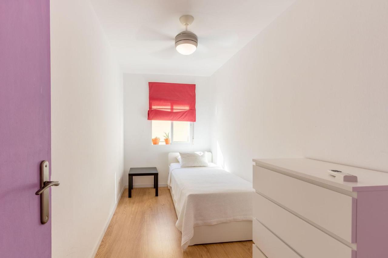 Colours Apartment And Garage Historical Center 4 Pax إشبيلية المظهر الخارجي الصورة