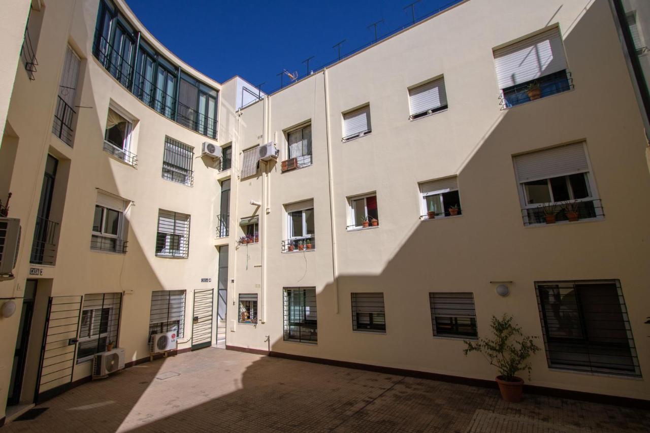 Colours Apartment And Garage Historical Center 4 Pax إشبيلية المظهر الخارجي الصورة