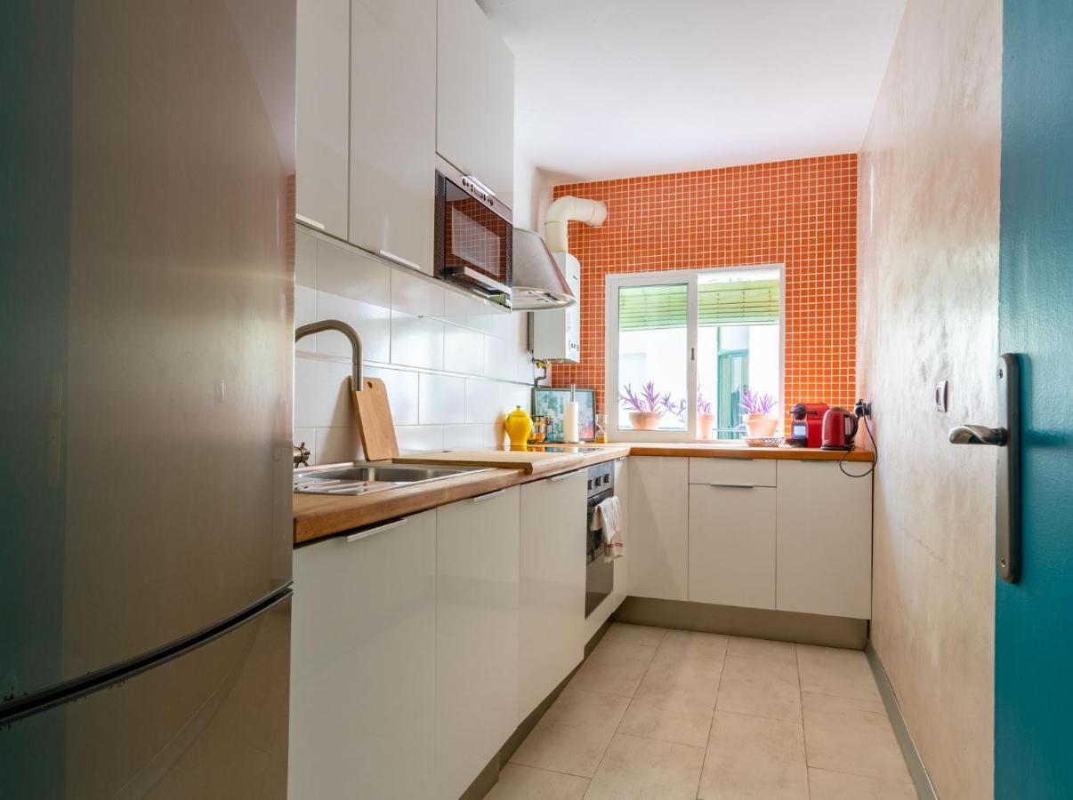 Colours Apartment And Garage Historical Center 4 Pax إشبيلية المظهر الخارجي الصورة